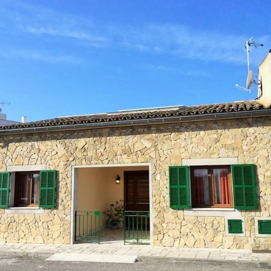 Holiday home Can Botellas Petra